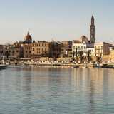 Oggi, seppur ridotta, la Muraglia rappresenta per� ancora uno dei simboli di Bari